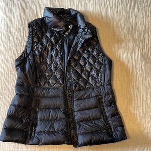 Lightweight puffy vest Like New